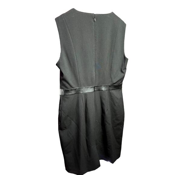 Calvin Klein Black Sheath Crepe Dress Work Career | Sz 12 | NWT - Picture 11 of 16